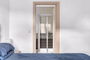 Photo 33- click for photo gallery